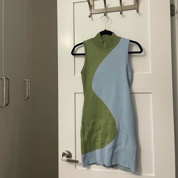 ***SOLD***Knit Mini Dress π¦π - Picture 7 of 7